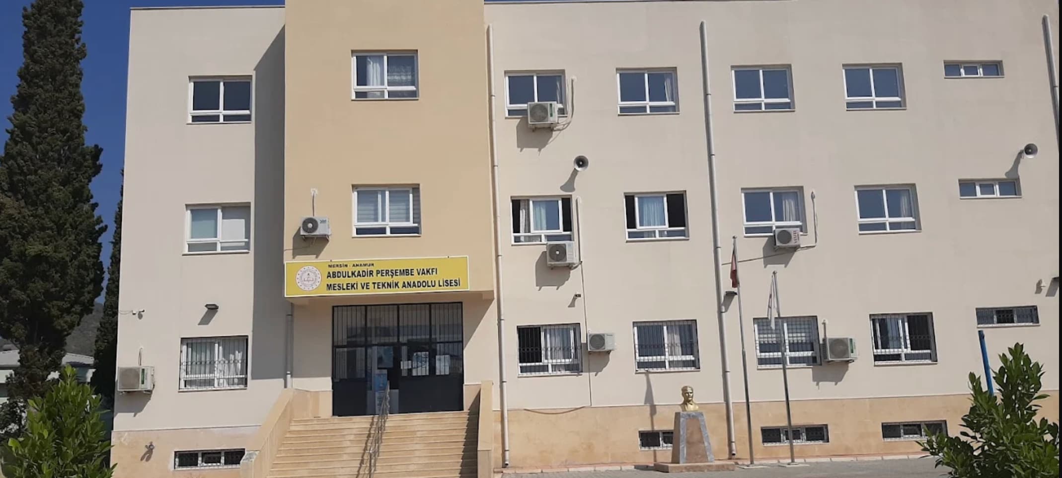 Abdulkadir Perşembe Vakfı Mesleki ve Teknik Anadolu Lisesi