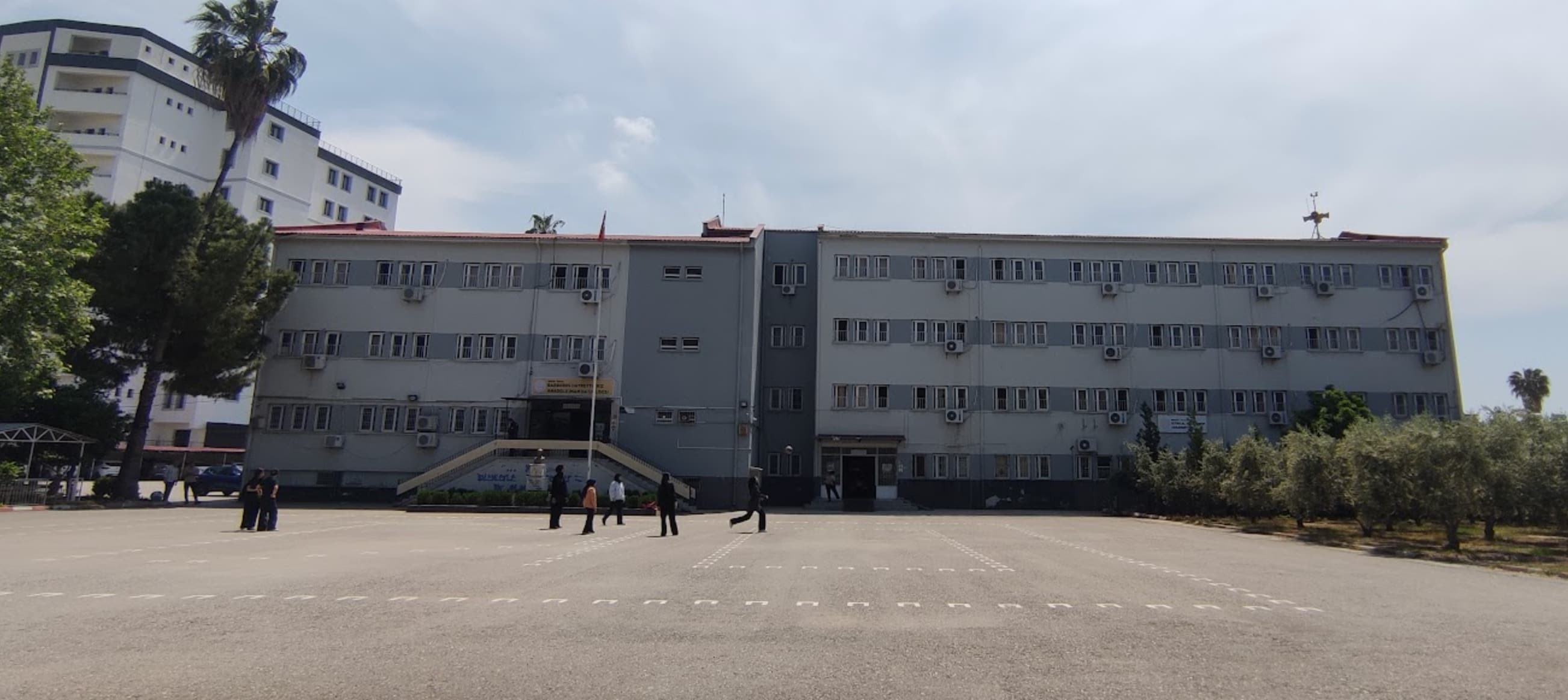 Cumhuriyet Anadolu Lisesi