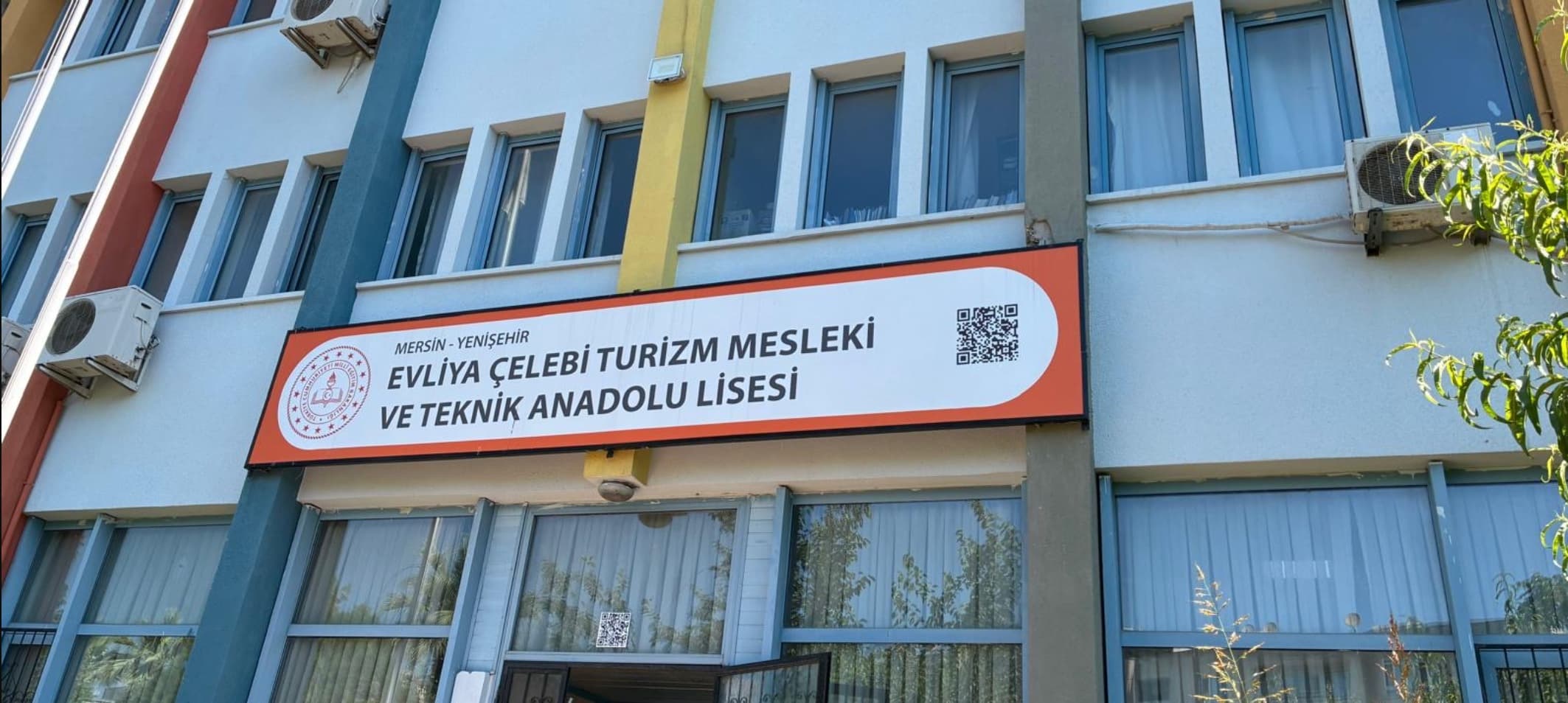 Evliya Çelebi Turizm Mesleki ve Teknik Anadolu Lisesi