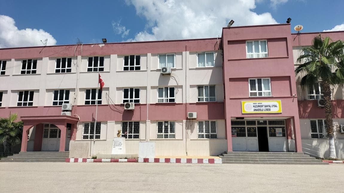 Huzurkent Danyal Uysal Anadolu Lisesi