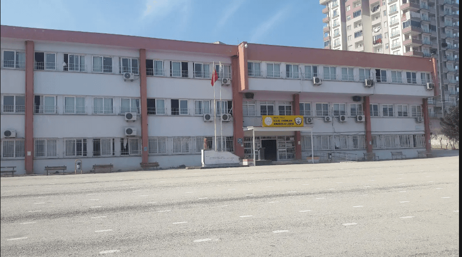 İclal Ekenler Kız Mesleki ve Teknik Anadolu Lisesi