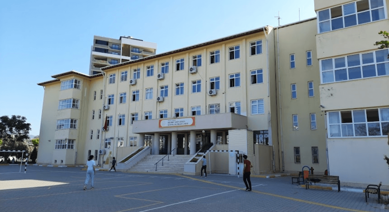 Mehmet Akif Ersoy Sosyal Bilimler Lisesi