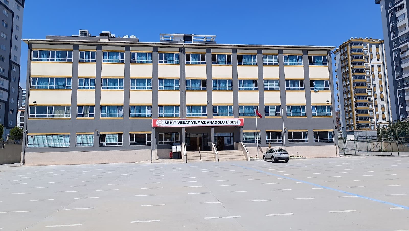 Şehit Vedat Yılmaz Anadolu Lisesi