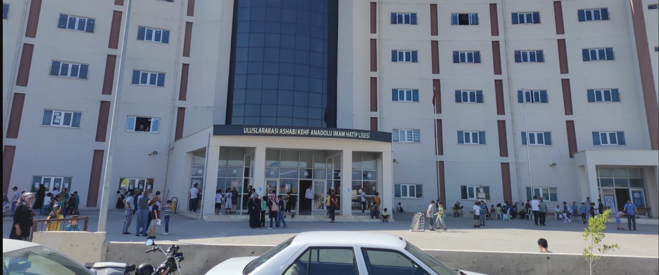 Uluslararası Ashabı Kehf Anadolu İmam Hatip Lisesi